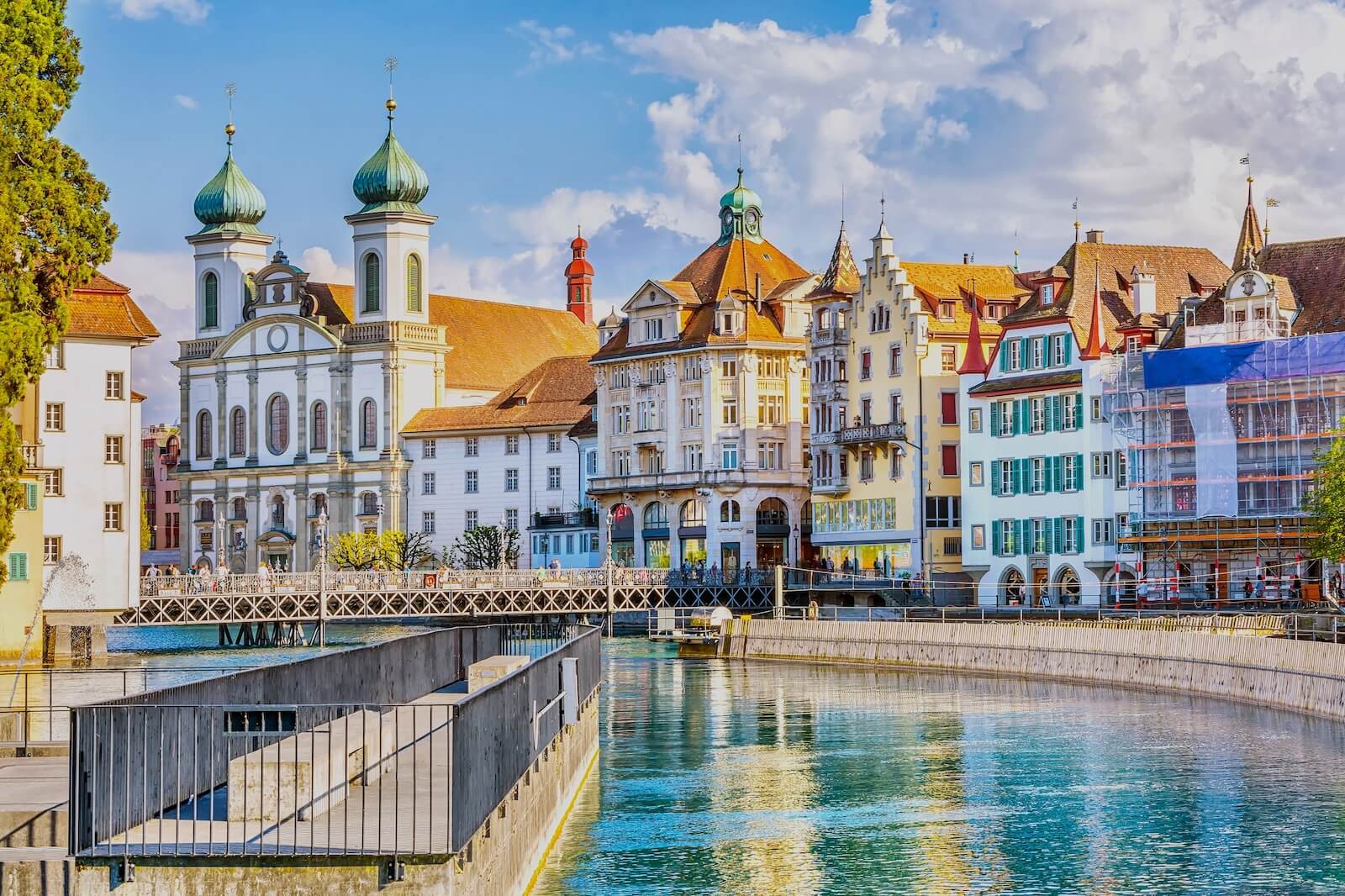 Übersetzungsagentur Luzern - Dokumente übersetzen Deutsch Englisch
